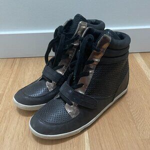Vince Camuto Black Hidden Wedge Heel Sneakers Size 9